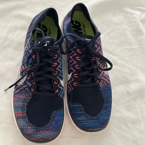 Nike running shoes for women